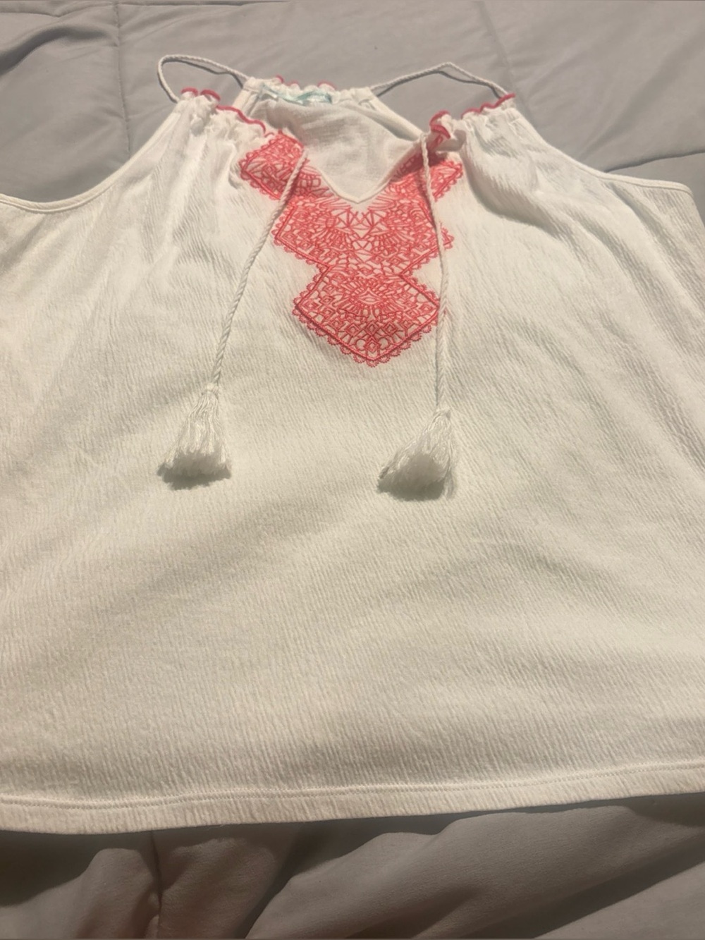 Maunces Embroidered Shirt Size Large